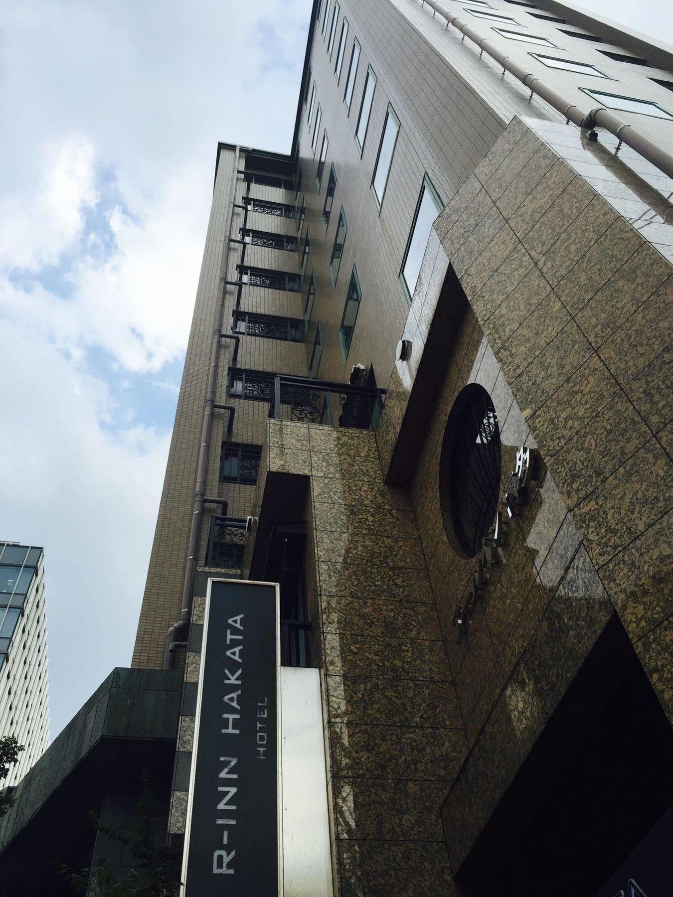 R Inn Hakata Fukuoka  Buitenkant foto